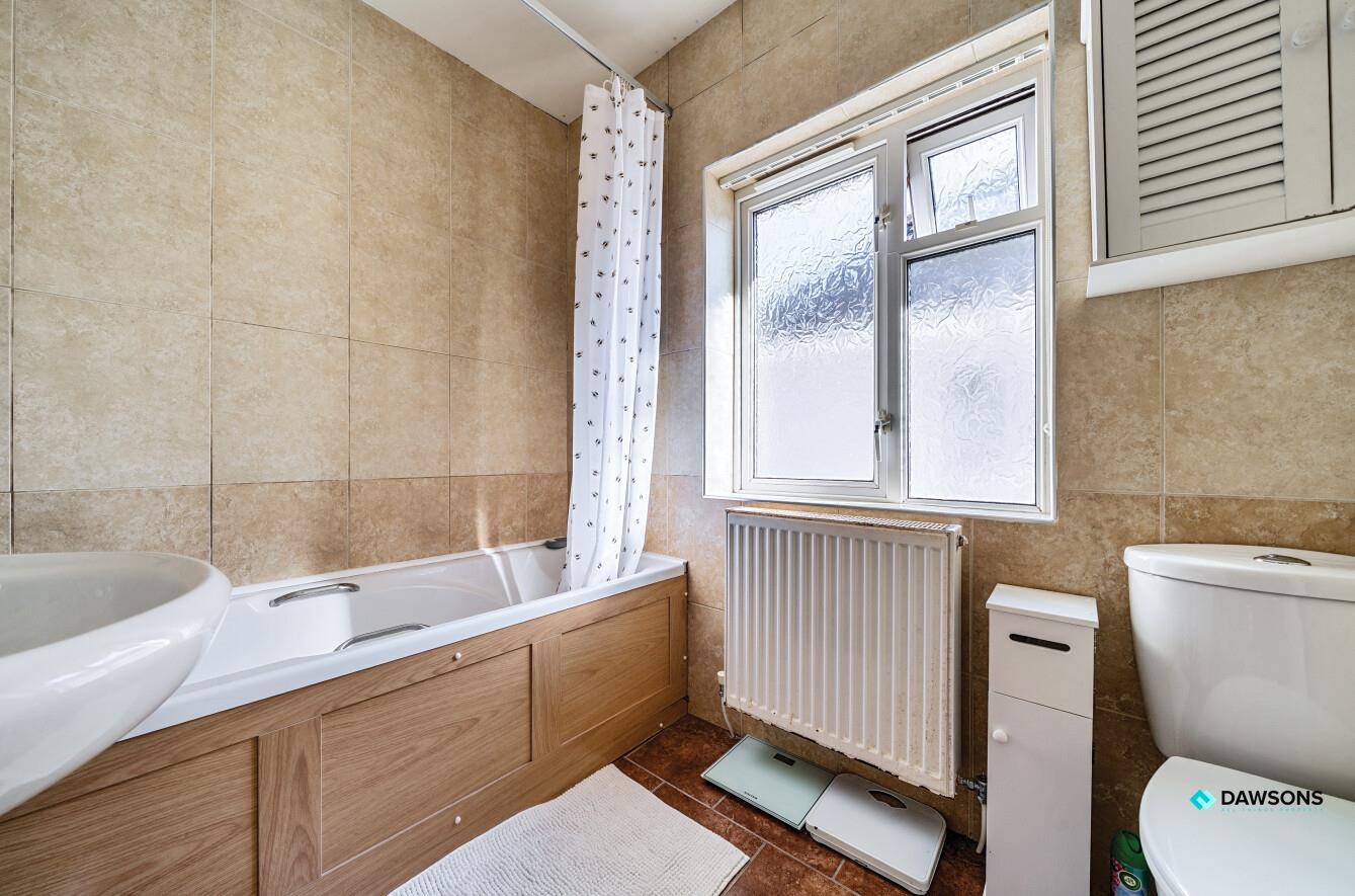 Maes Tref, Llanelli, SA15 3SY